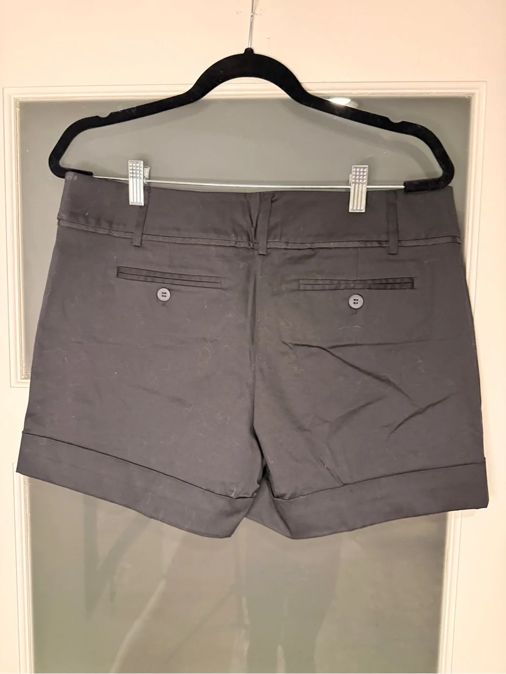 New York & Company 7th Avenue Black Stretch Shorts – Size 10 Short NWT